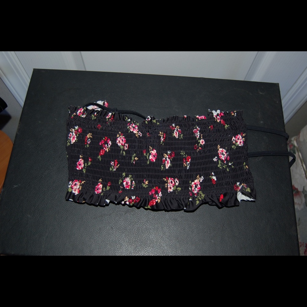 Cute swimsuit! Size M, perfect summer swimsuit!